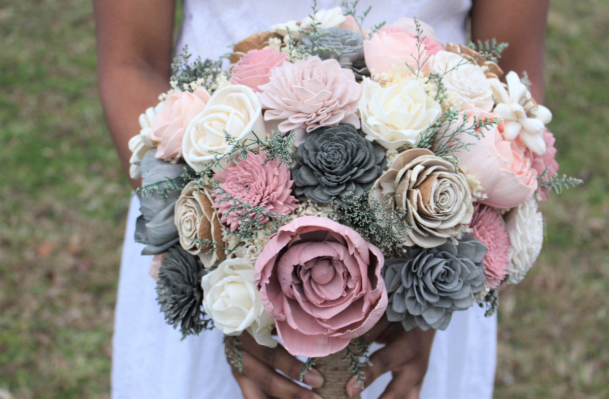 w.o.d.　F.L.O.W.E.R.S. Dusty rose Gray Sola Wood Flower Bouquet with exposed wood sola