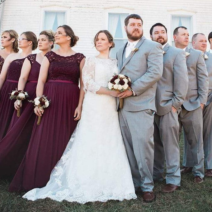 Do My Flowers Need To Match My Wedding Attire and Decor?