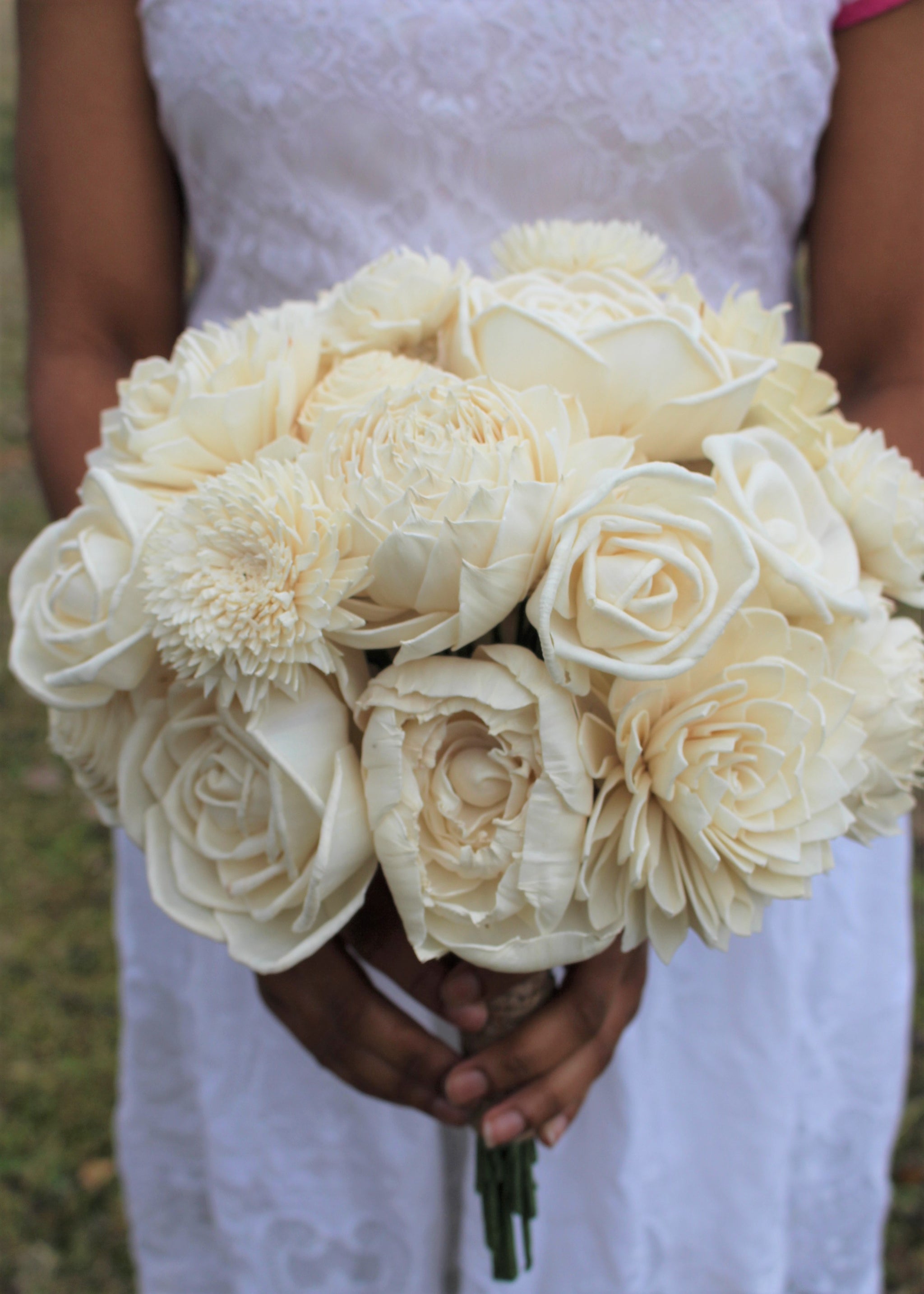 Ivory Sola Wood Bridal Bouquet Large / Ivory Lace