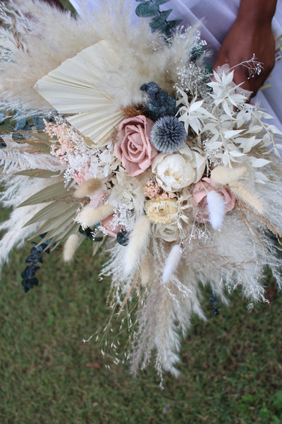 pampas grass boho bouquet with eucalyptus and dried flowers