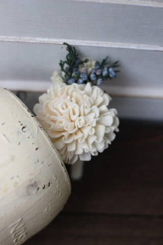 Groomsman boutonniere, groom boutonniere, sola flowers, rustic wedding, country wedding, juniper berry, juniper berry boutonniere