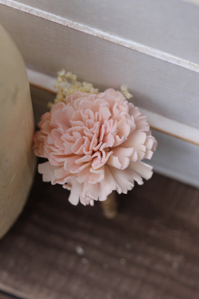 Groomsman boutonniere, groom boutonniere, sola flowers, rustic wedding, country wedding, blush pink boutonniere, blush wedding