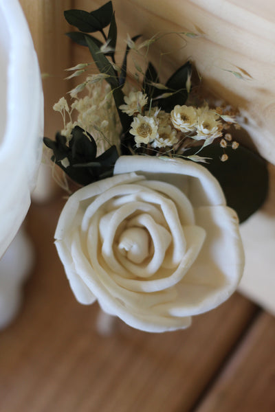 sola rose, Sola flowers, boutonniere, buttonhole,rustic, wedding flowers, rustic wedding,  groom flower