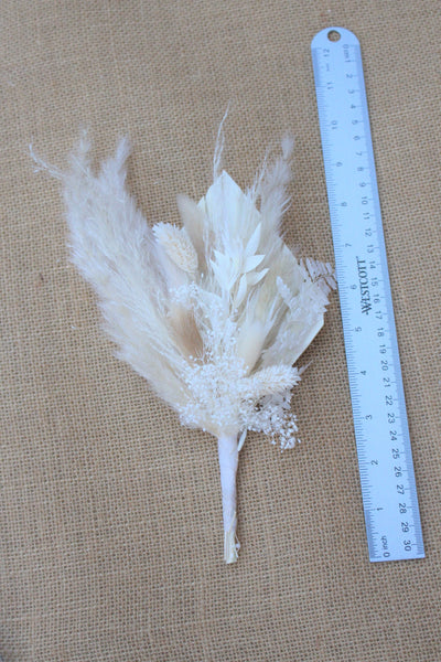 Marshmallow Cream Cake Topper/ Dried Flowers/Home Decor/ Cake Decor