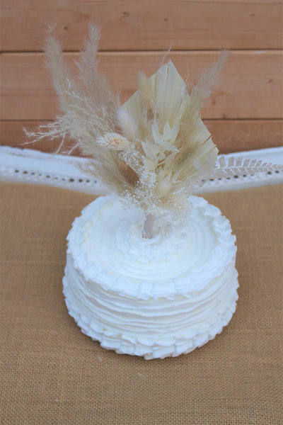 Marshmallow Cream Cake Topper/ Dried Flowers/Home Decor/ Cake Decor