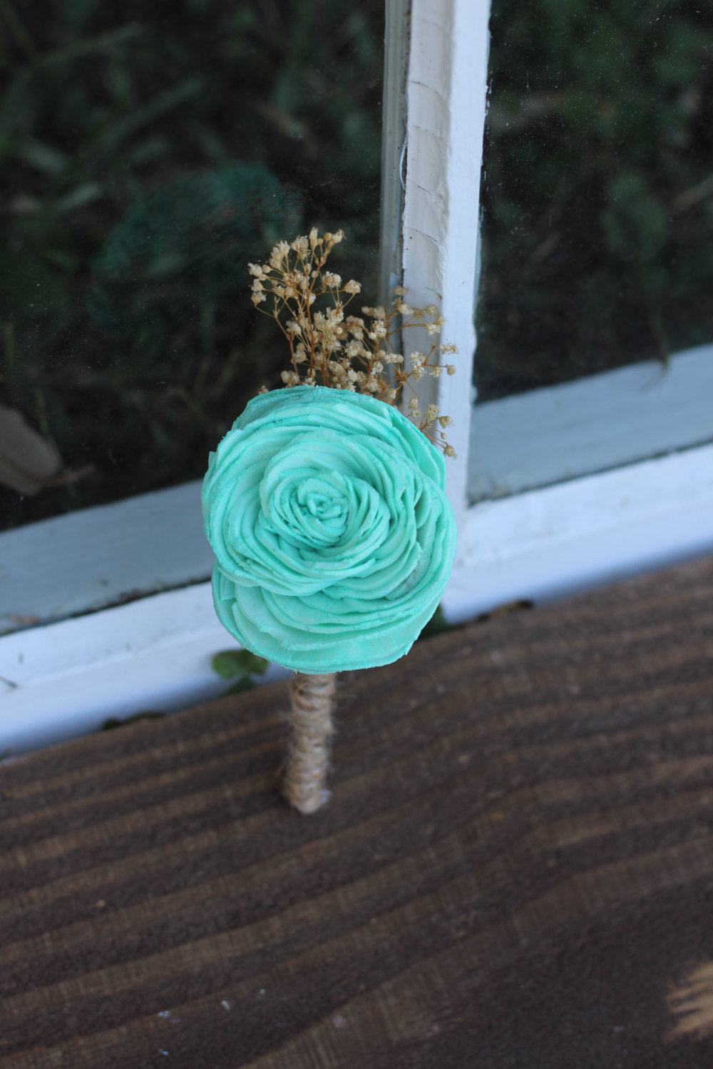 sola carnation, Sola flowers,boutonniere, buttonhole, rustic, rustic wedding, groomsmen, groom, groom flower