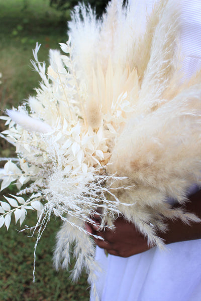 fluffy pampas grass bouquet with dried flowers